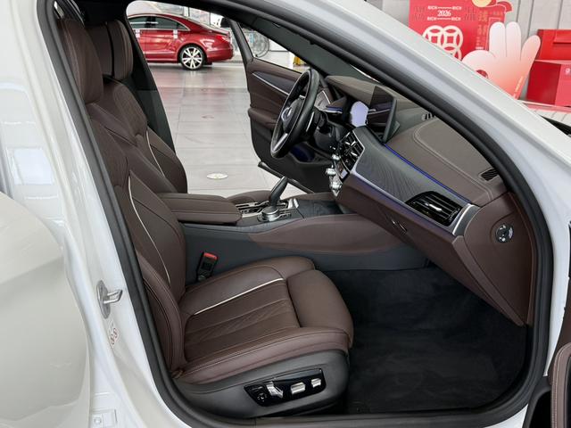 BMW 5 Series 530Li Premium M Sport Package 2021 - фото 9