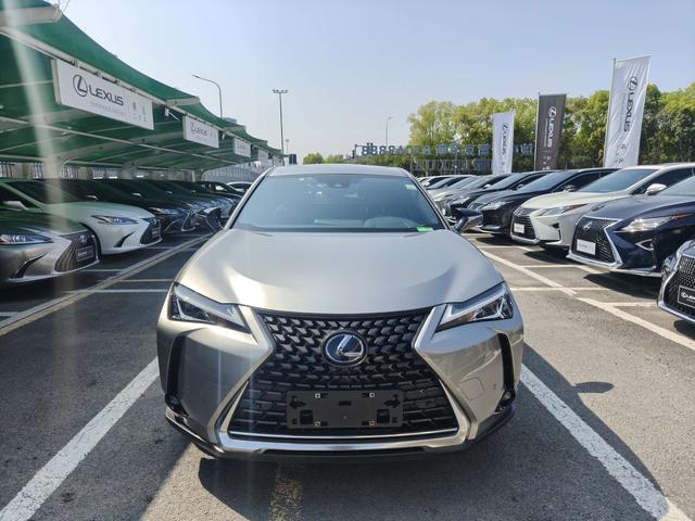 Lexus UX 260h Exploration Cool Edition 2022 - фото 2