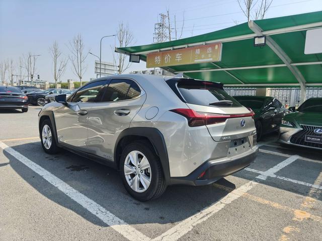 Lexus UX 260h Exploration Cool Edition 2022 - фото 6
