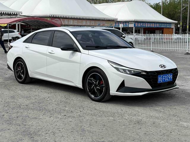 Hyundai Elantra 1.5L CVT 20th SE 20th Anniversary Edition 2023 - фото 3
