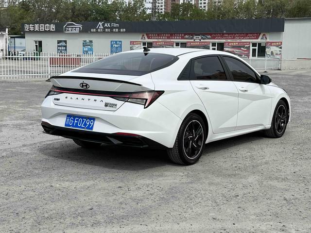 Hyundai Elantra 1.5L CVT 20th SE 20th Anniversary Edition 2023 - фото 9