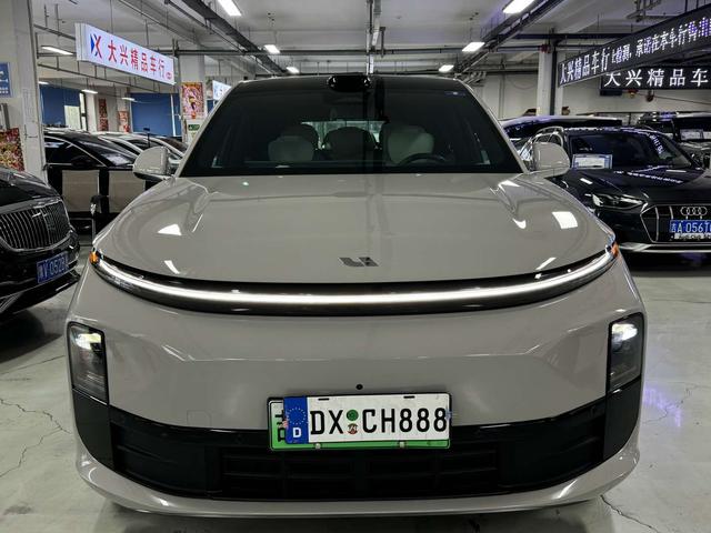 Li Auto L6 Max 2024 - фото 3
