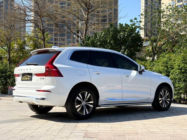 Volvo XC60 B5 AWD Smart Luxury Edition 2023 - фото 5