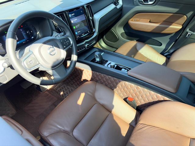 Volvo XC60 B5 AWD Smart Luxury Edition 2023 - фото 9