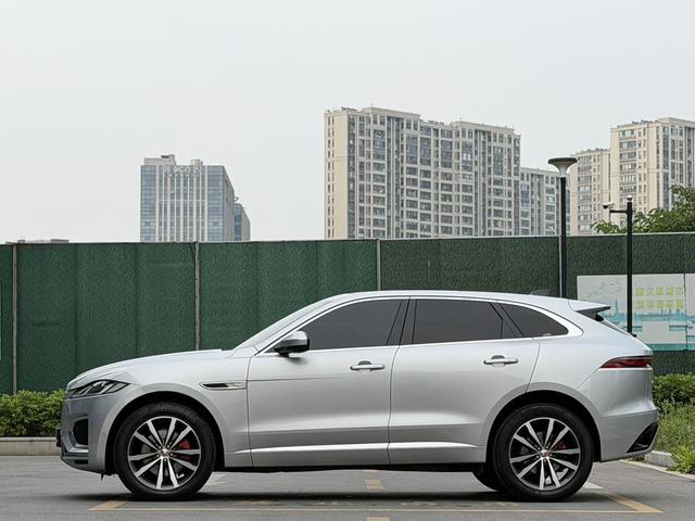 Jaguar F-Pace 250PS R-Dynamic S 2021 - фото 3