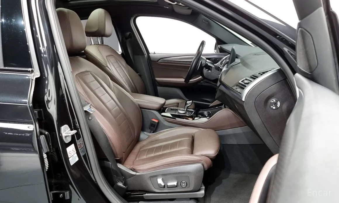 BMW X4 xDrive 20i M 2022 - фото 8