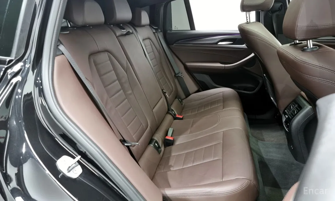 BMW X4 xDrive 20i M 2022 - фото 9