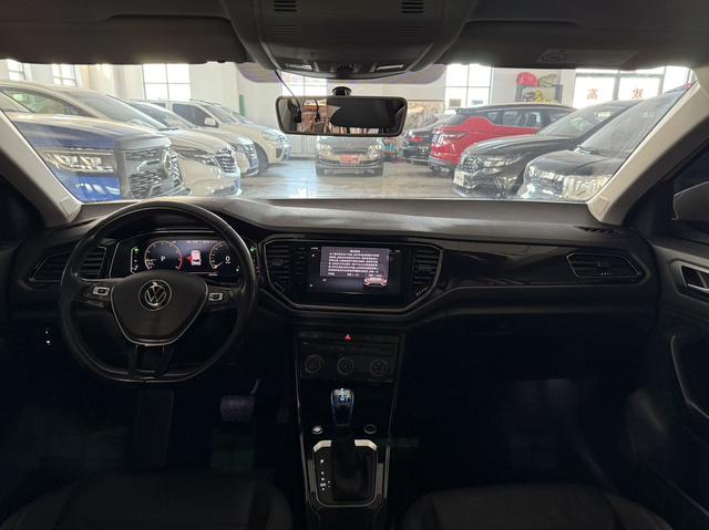 Volkswagen T-Roc 280TSI DSG 2WD Comfort Plus 2022 - фото 5