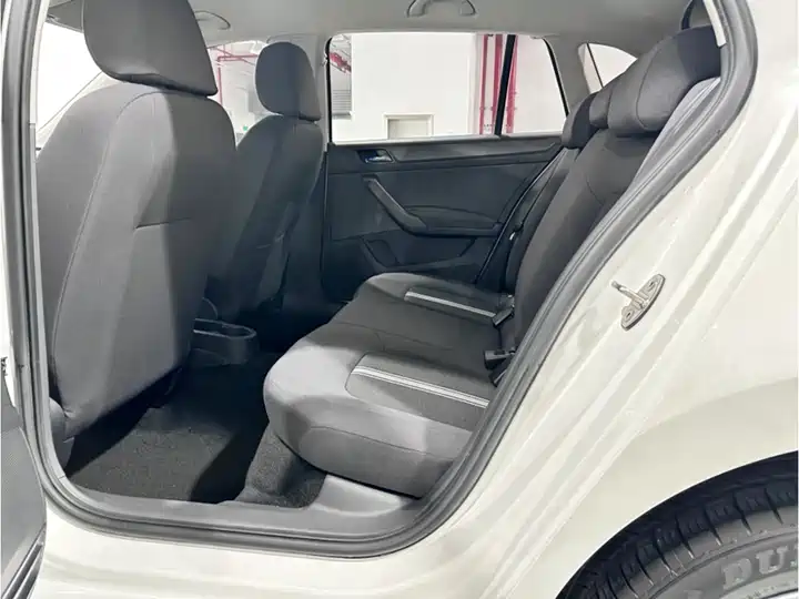 Skoda Rapid Automatic Standard Edition 2021 - фото 8