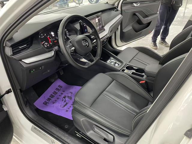 Skoda Octavia PRO TSI280 DSG Premium Edition 2022 - фото 5